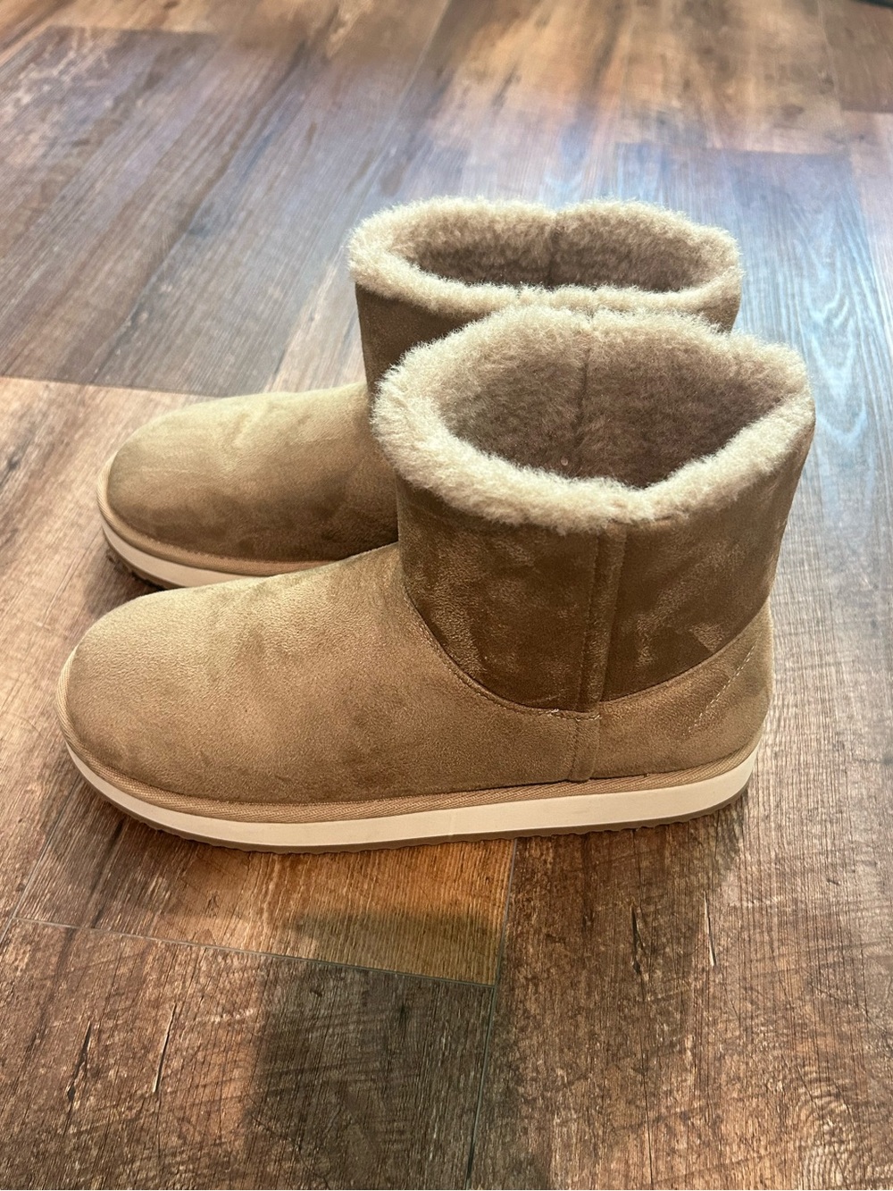 Magellan Outdoors Tan Short Platform Ankle Boots